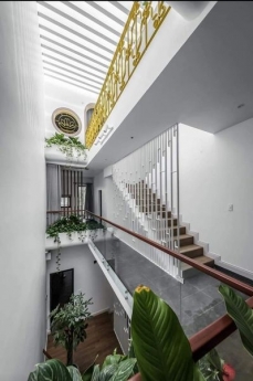 bán nhà hxh lạc long quân. ô tô đậu cửa. p 10. quận tân bình. nhà mới đẹp ở ngay. 4 tầng btct. nở