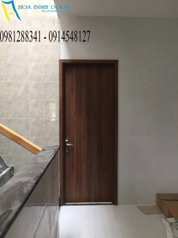 Mẫu cửa gỗ công nghiệp MDF Laminate đẹp tại quận 7