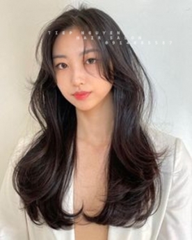 Tóc xoăn ngắn hippie ngang vai nhẹ nhàng - Tiệp Nguyễn Hair