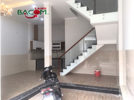 Chỉ 3,990 tỷ TL.Bán nhà 1 Trệt 1 lầu 73m2 đường ô tô SHR thổ cư (P. An Bình)