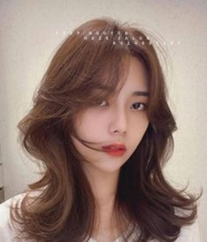 Tóc xoăn layer ngắn mái mưa cá tính - Tiệp Nguyễn Hair