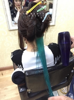 Xoăn ngắn hippie, 8 style độc đáo cho nữ - Tiệp Nguyễn Hair