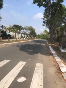 Bán nền biệt thự Mặt Tiền đường Nguyễn Hữu Cầu khu Cồn Khương , Cần Thơ . DT 812m2 . Full thổ cư