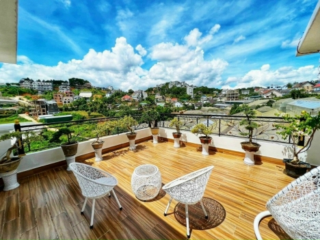 Cần bán biệt thự nghỉ dưỡng hai mặt tiền Khu Villa Nam Hồ, Phường 11, TP. Đà Lạt, giá 15  tỷ