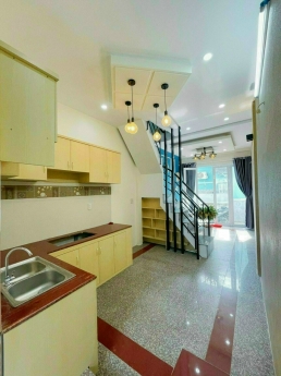 Bán căn nhà tuyệt đẹp Nằm giữa Hẻm 2 - Lê Anh Xuân và Hẻm 359 - NV. Cừ
