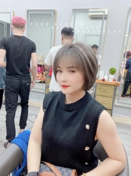 Tóc uốn xoăn ngắn hippie nhẹ, học nghề tóc - Tiệp Nguyễn Academy