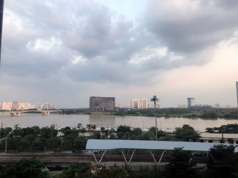 Vinhomes Bason apartment for rent in Vinhomes Golden River 3 bedrooms river view