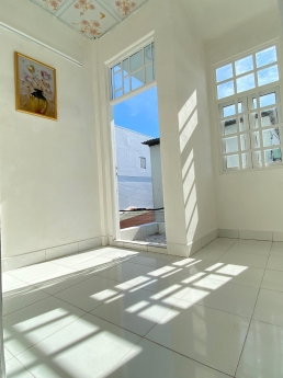 Bán nhà giá rẻ tại đường Nguyễn Thị Minh Khai