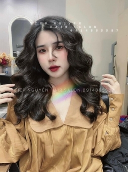 Tóc xoăn ngắn hippie nhẹ, xoăn hippie nhuộm light  - Tiệp Nguyễn Academy