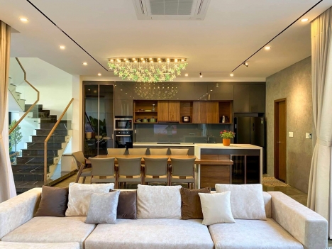 Bán rẻ nhà 3 tầng mới xây mặt tiền Nguyễn Phước Lan - Hoà Xuân 100m2 –Chỉ 14.8 tỷ (Còn TL).
