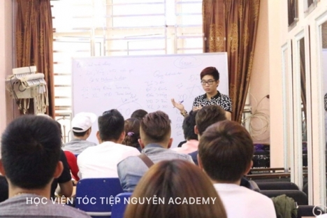 Xoăn ngắn hippie cho nàng tóc thưa. - Tiệp Nguyễn Academy