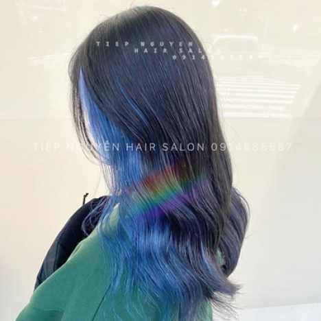 9 phong cách tóc xoăn ngắn hippie cá tính cho phái nữ - Tiệp Nguyễn Academy