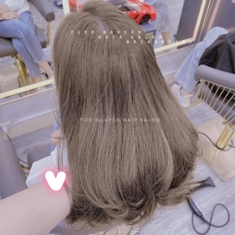 Tóc xoăn ngắn hippie nhẹ, xoăn ngang vai - Tiệp Nguyễn Academy.