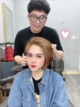 Tóc uốn xoăn ngắn nhẹ nhàng, dịch vụ làm tóc giá rẻ - Tiệp Nguyễn Academy