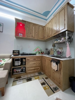 hàng hiếm. mặt tiền kinh doanh. đường hiền vương. quận tân phú. giá 5 tỷ. 4-9 1 trệt 1 lầu. đường