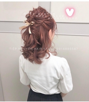 Dịch vụ uốn xoăn hippie ngắn giá rẻ cho nàng - Tiệp Nguyễn academy