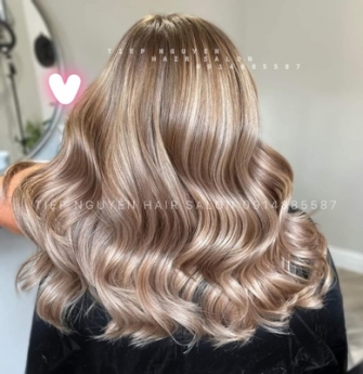 Tóc uốn xoăn ngắn, xoăn hippie nhẹ nhàng - Tiệp Nguyễn Academy