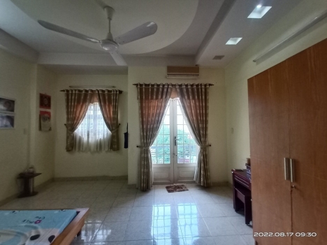 Mặt tiền đường 817 Tạ Quang Bửu P5 Q8, 70m2, 4 tầng