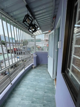 hàng hiếm. mặt tiền kinh doanh. đường hiền vương. quận tân phú. giá 5 tỷ. 4-9 1 trệt 1 lầu. đường