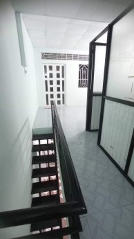 bán gấp căn nhà 30m ra mặt tiền đường âu cơ. 32m2 nhà 2 tầng. SHR giá 3 tỷ 1
gần trung tâm hành