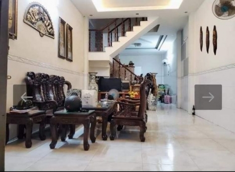 bán gấp nhà mặt tiền đường tân hải quận tân bình 68m2 nhà 3 tầng xd btct kiên cố. moi đẹp. shr. gia