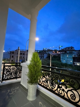 Bán khách sạn mới xây ( đã hoàn công ) - đường Phạm Hồng Thái - Phường 10 - TP Đà Lạt