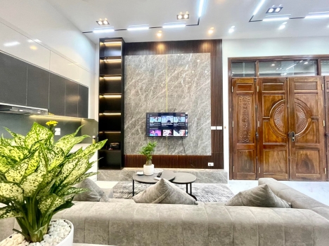 NHÀ ĐẸP SIÊU ĐỈNH QUẬN CẦU GIẤY LÔ GÓC 4 MẶT THOÁNG TẶNG NỘI THẤT ĐẸP GIÁ 5.8 TỶ