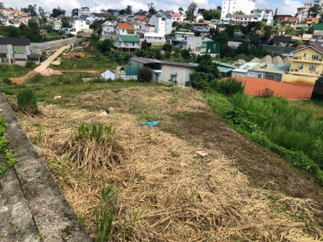 Cần bán lô đất xây dựng ngay trên đường Hùng Vương, Phường 9, TP. Đà Lạt, giá 16 tỷ