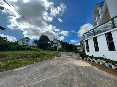 Bán đất nền Biệt Thự đường Trần Đại Nghĩa, Đà Lạt 200m2 giá 9.2 tỷ