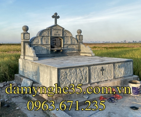 05 Mộ đá công giáo –  bằng đá tự nhiên đẹp Đồng Nai
