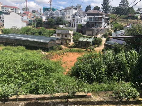 Cần bán lô đất xây dựng ngay trên đường Hùng Vương, Phường 9, TP. Đà Lạt, giá 16 tỷ