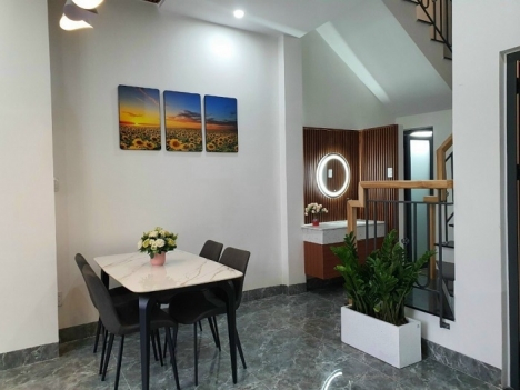 Mặt tiền kinh doanh 3 tầng Tô Hiệu mới xây gần Ngã tư Hoàng Thị Loan