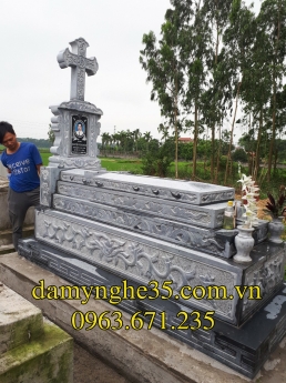 05 Mộ đá công giáo –  bằng đá tự nhiên đẹp Đồng Nai