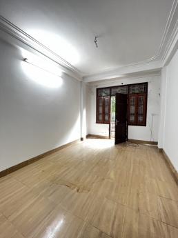 Cho Thuê Nhà Yên Hòa, CG, Ngõ Xe Tải Tránh, Vỉa Hè Rộng Mênh Mông. Làm VP Cực Đỉnh