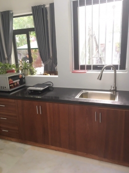 Bán nhà phố Huy Cận, Hải Châu..81m2, bán đất tặng nhà C4 đẹp, giá nhỉnh 5 tỷ nhỏ xíu