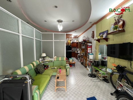 Chỉ có 1,7 tỷ thương lượng mua được nhà trung tâm Biên Hoà.Bán nhà 57m2 SHR thổ cư (P.Thống Nhất)