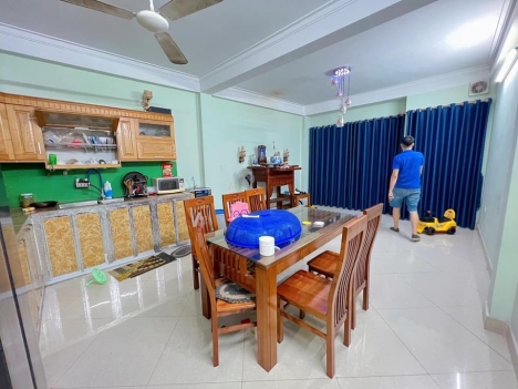 Siêu nhà KINH DOANH Trạm Trôi Hoài Đức 64mx4T Gara Ôtô VỈA HÈ 5,6 tỷ.