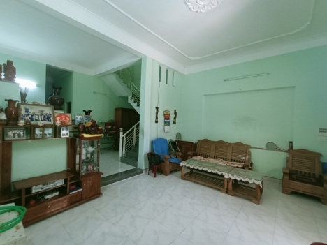Nhà 2 tầng mặt tiền Xuân Thiều gần biển kinh doanh được vào ở ngay