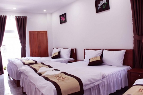 Bán gấp Khách sạn kinh doanh mặt tiền đường Lý Tự Trọng, Đà Lạt giá 17 tỷ