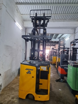Xe Nâng Điện Komatsu 1.8 Tấn