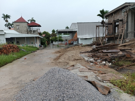 ngõ 40 trục đường quyết tiến 2 hợp đức Đồ Sơn Hải Phòng . chỉ có 980tr