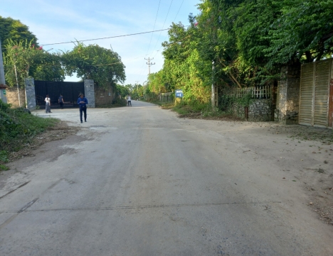BÁN ĐẤT LIÊN SƠN,LƯƠNG SƠN,HB,8390M2,LÔ GÓC 2 MẶT ĐƯỜNG TO, KINH DOANH TỐT, 2,6TR/M2