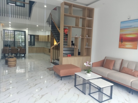 Vỡ nợ chủ cần bán rẻ Nhà mới 3 tầng KĐT Biệt thự sinh thái Hoà Quý, Ngũ Hành Sơn – 6.2 tỷ - Có sân