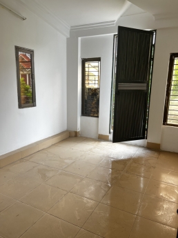 Cho Thuê Nhà Yên Hòa, CG, Ngõ Xe Tải Tránh, Vỉa Hè Rộng Mênh Mông. Làm VP Cực Đỉnh