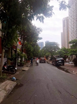 Bán BT Việt Kiều Châu  u, view hồ, 77m, 4 tầng, MT 4,5m, Hà Đông