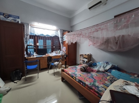 Bán mặt tiền 2 Tầng Hoàng Văn Thái dtđ 260m2 đang kinh doanh tốt