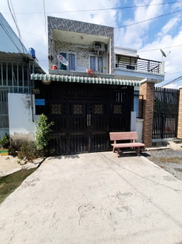 Chính chủ cần tiền để kinh doanh nên bán gấp căn nhà tx38 quận 12. đường xe tải đậu cửa. ô tô vào