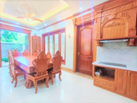 Bán nhà Biệt thự KĐT Yên Hòa, Cầu Giấy: 320M - 4T – Mtien 20m: Giá 108 Tỷ
