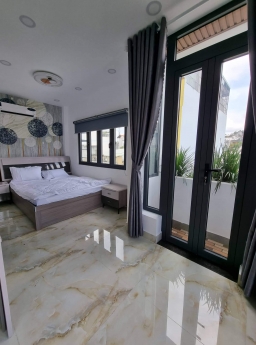 Lô Gốc, Như Biệt Thự mini lộng lẫy giữa Sài Thành.HXH, P12-GV.