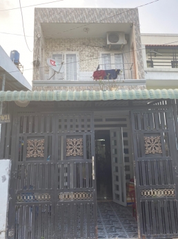 Chính chủ cần tiền để kinh doanh nên bán gấp căn nhà tx38 quận 12. đường xe tải đậu cửa. ô tô vào